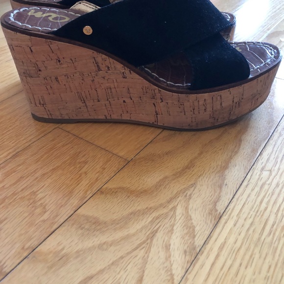 Sam Edelman Suede Cork Wedges - Size 5 Black - Picture 3 of 5